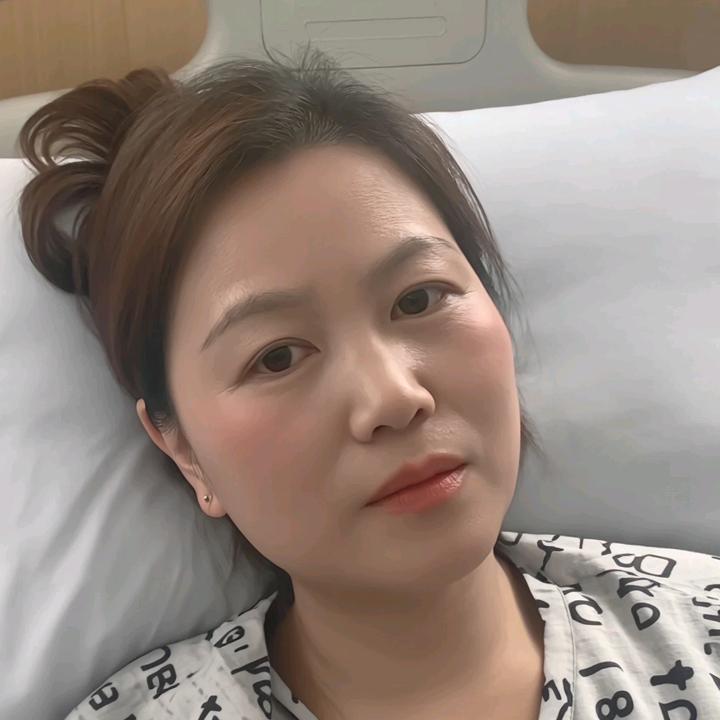 静静@一个孤独的人