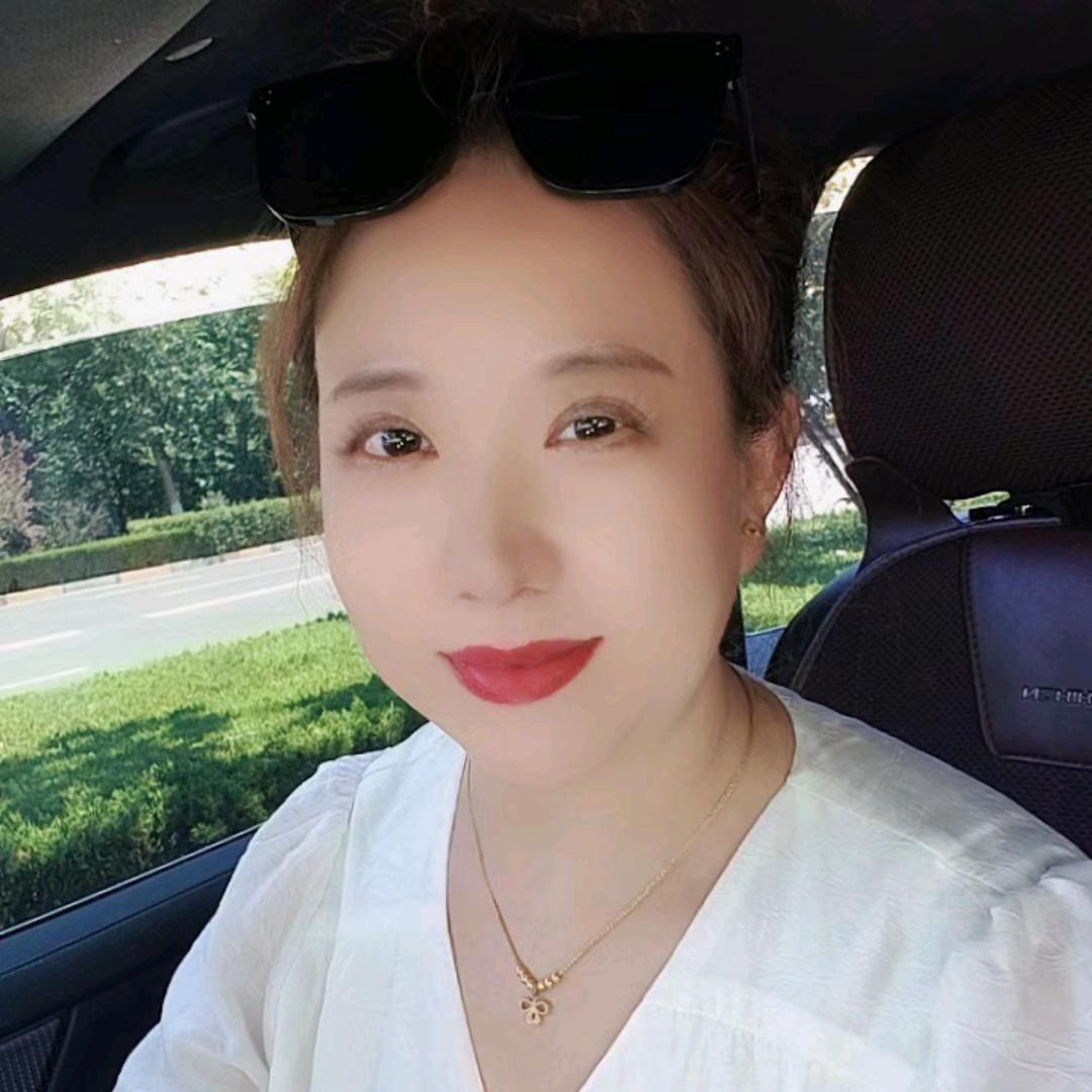 伟霞