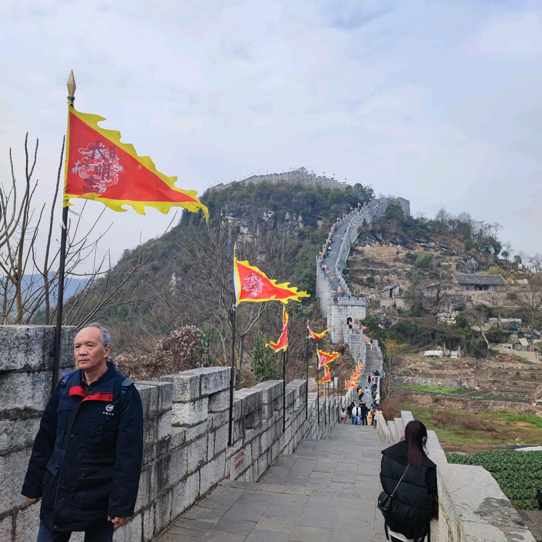 背对阳光也能找到幸福