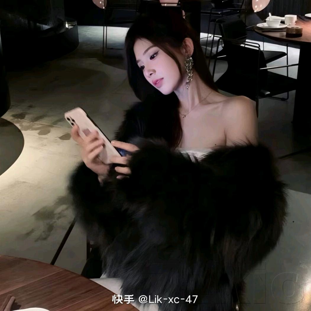 看你妈呀