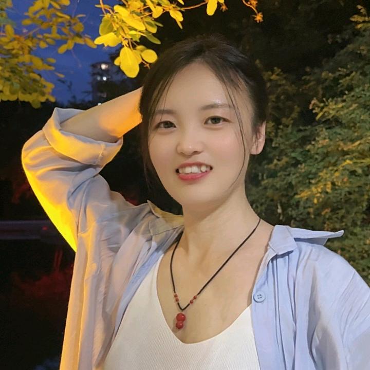 @小荣儿♥♬