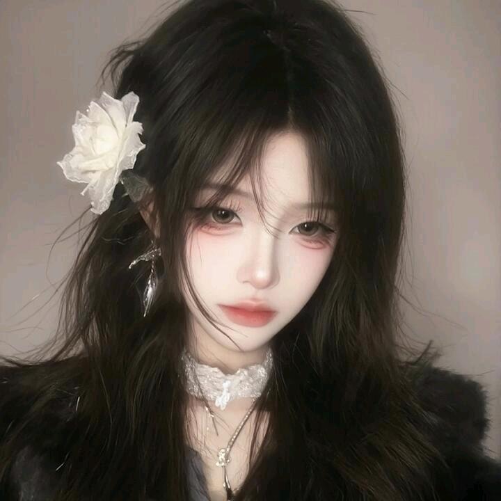 依依（桂林第一女嫦娥）