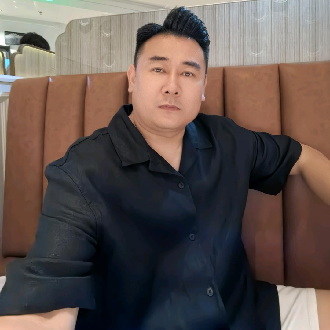 广州唯品鞋业