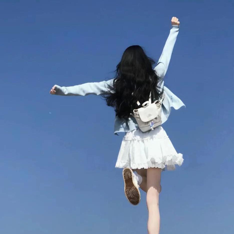 线麻坨子甜甜头像