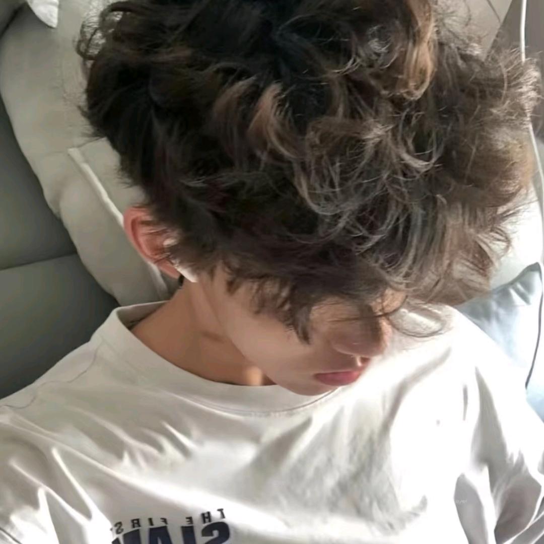 阿豪.
