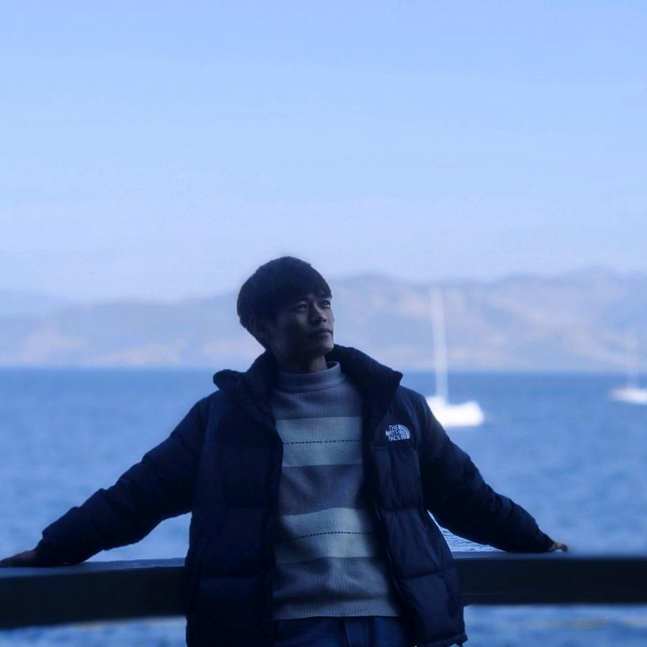 一只小熊