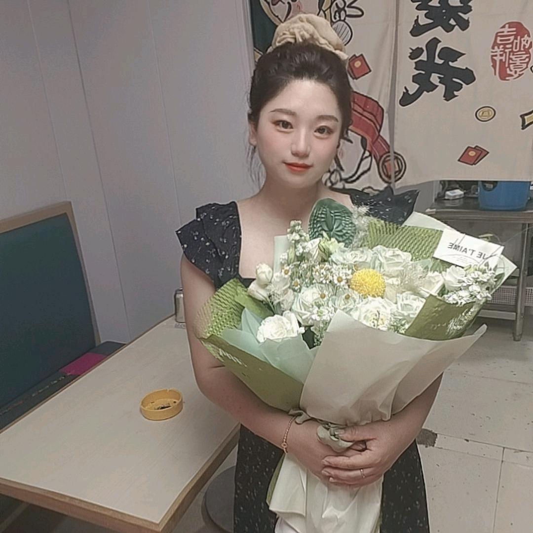 小雪吖🌸