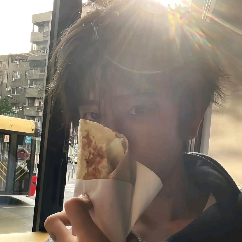 lucky寂然