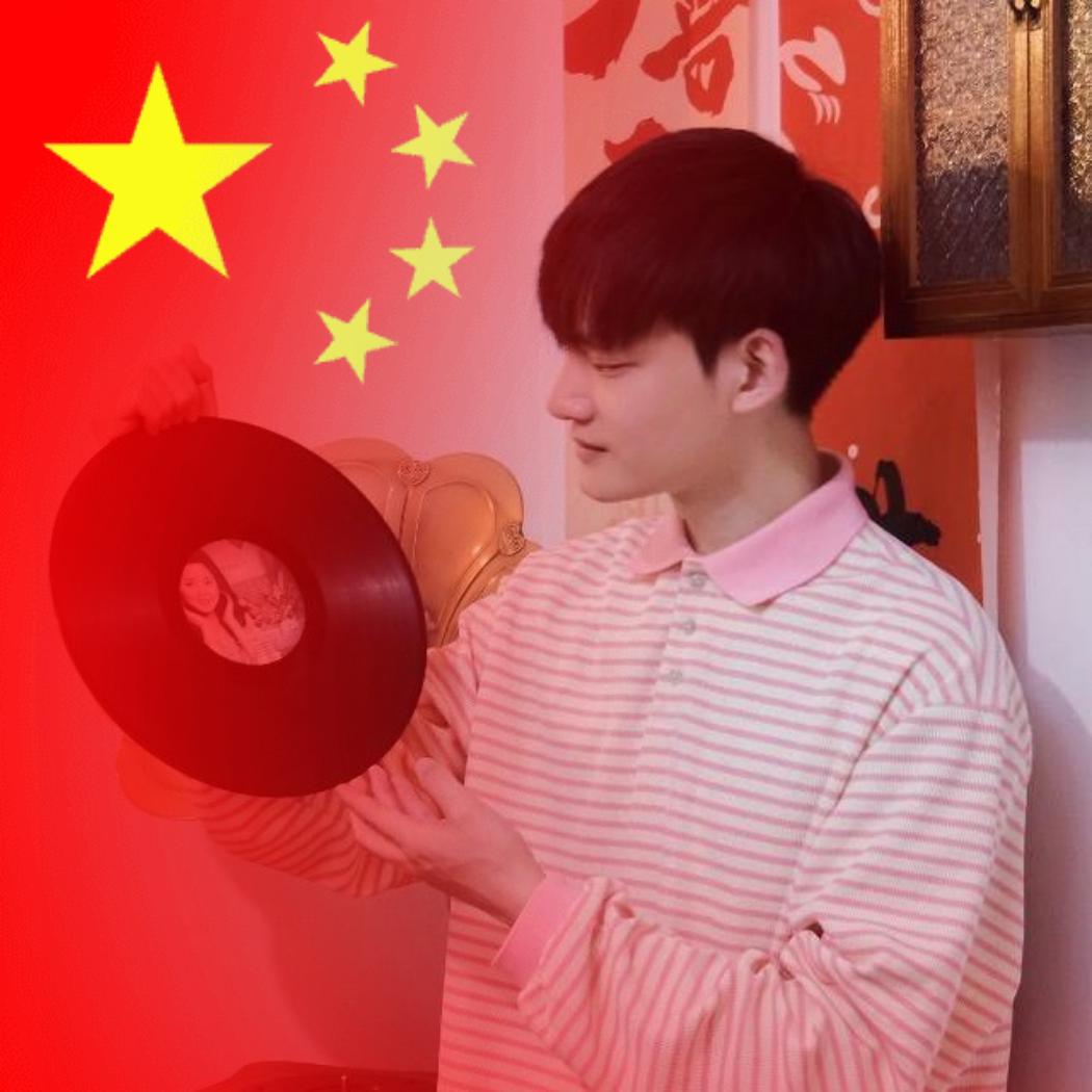 小萌仔Mz