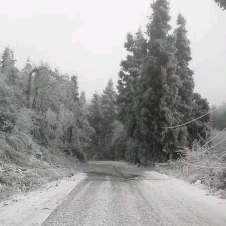 风急雨凉衣裳薄