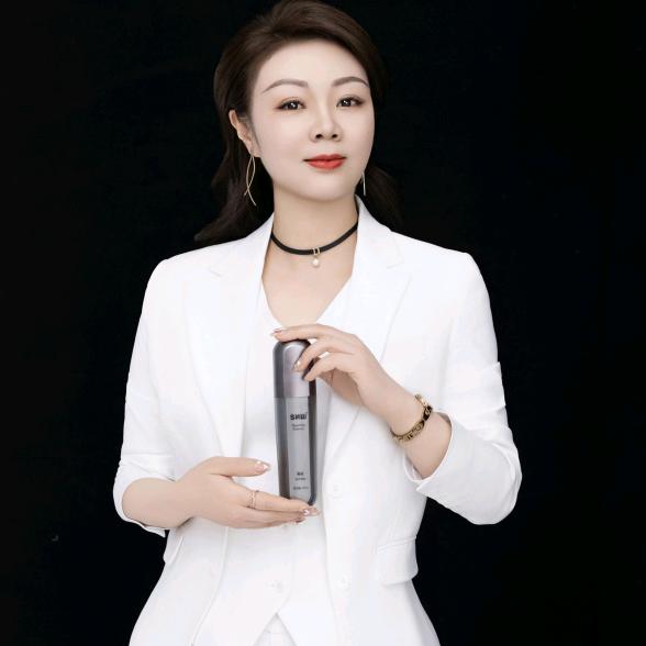 张铭玲&桑妮联合创始人