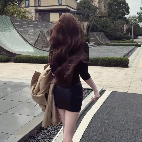 布娃娃(⁎⁍̴̛ᴗ⁍̴̛⁎)