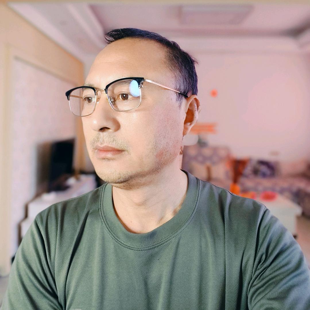 宝哥(21:20)首播开播