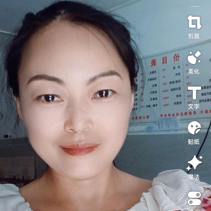 仁和街红旗巷14号周氏美容店