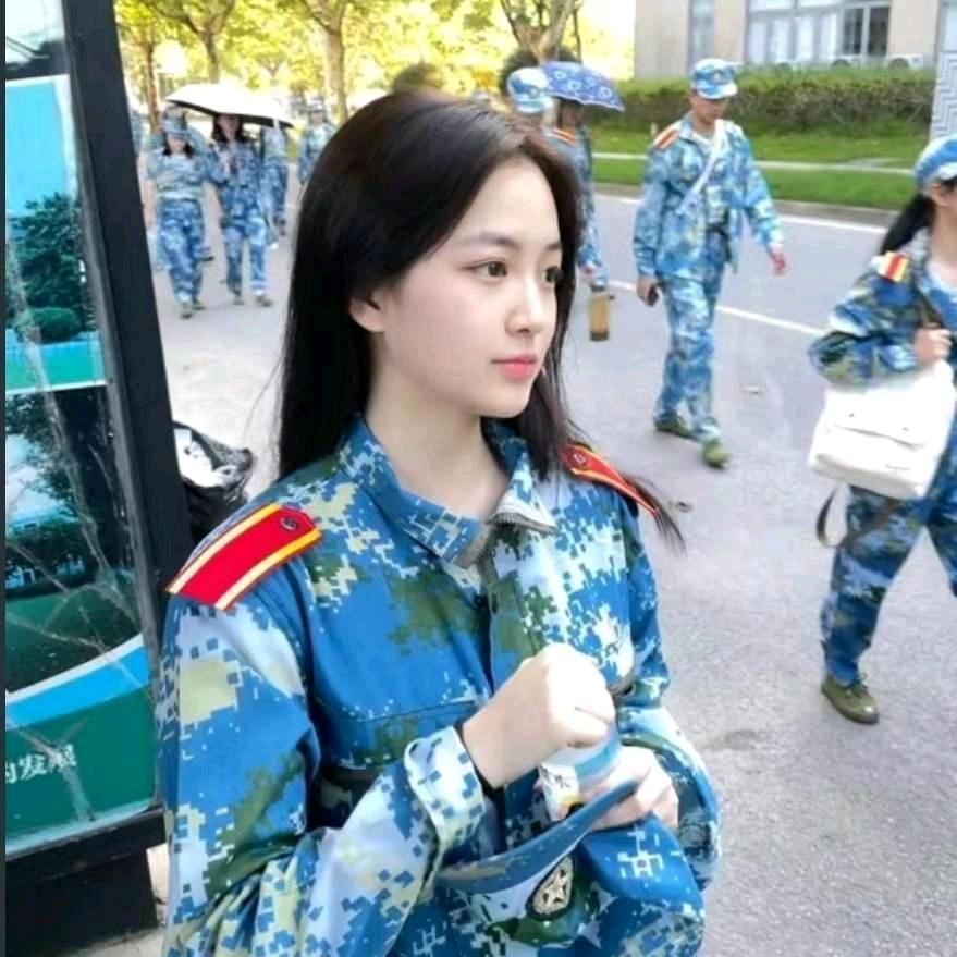 微笑的丫头