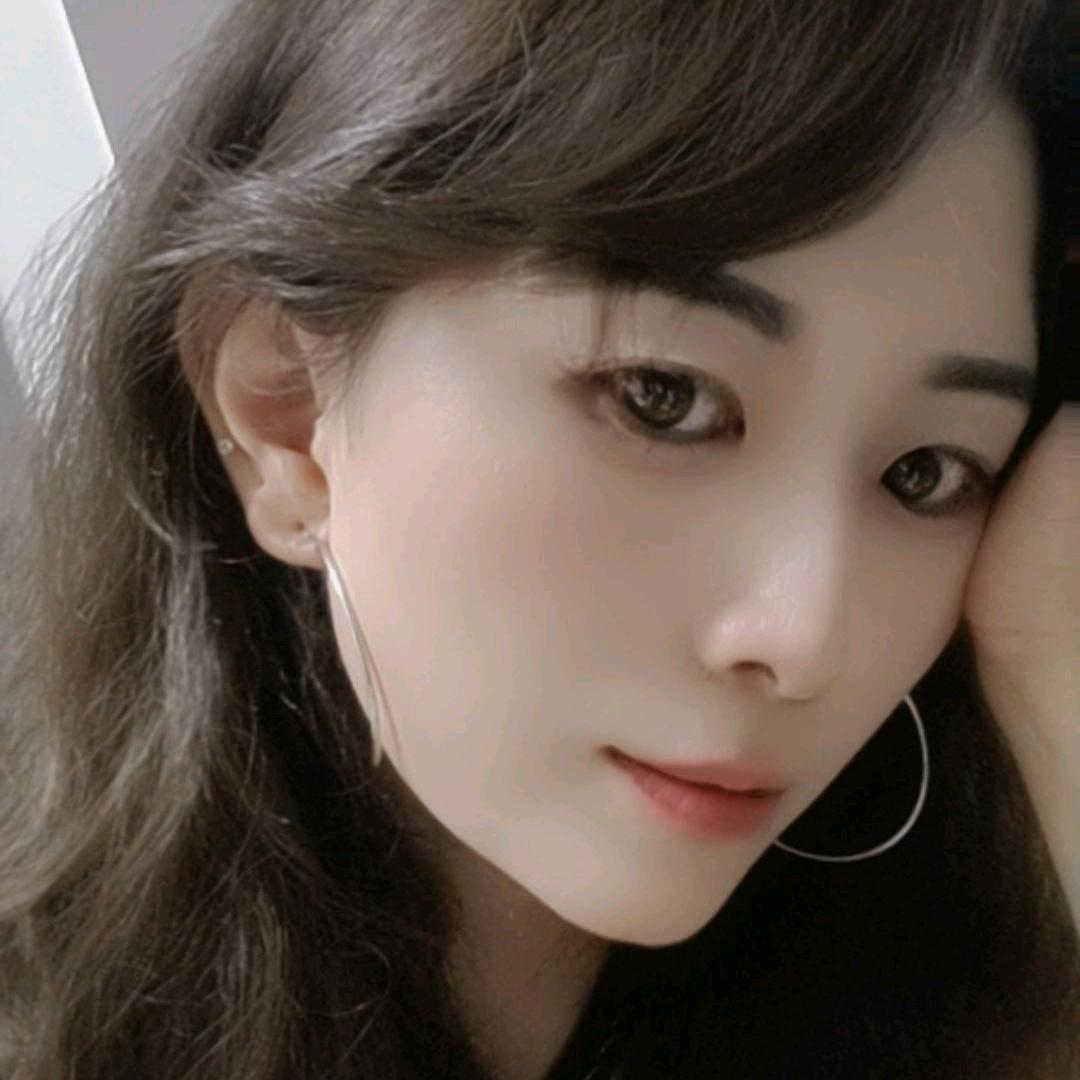 美美（打造素颜肌让你无眼袋）