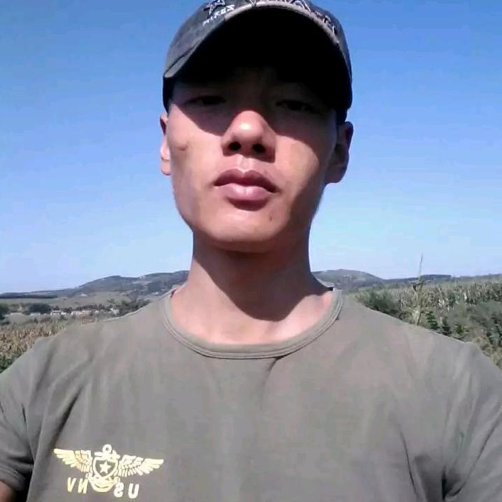 东北小伟