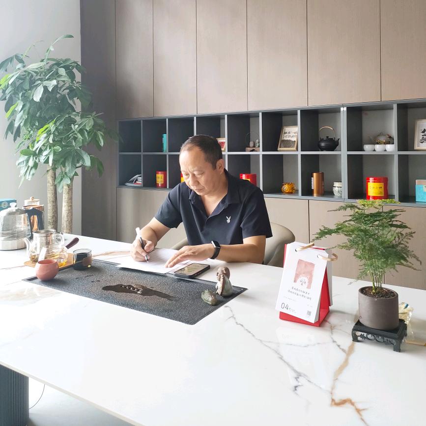 济南金牛艾依格全屋定制华帝厨电