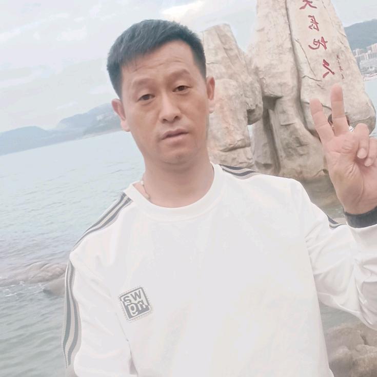 富贵哥𡿨今晚9:50准时开播>