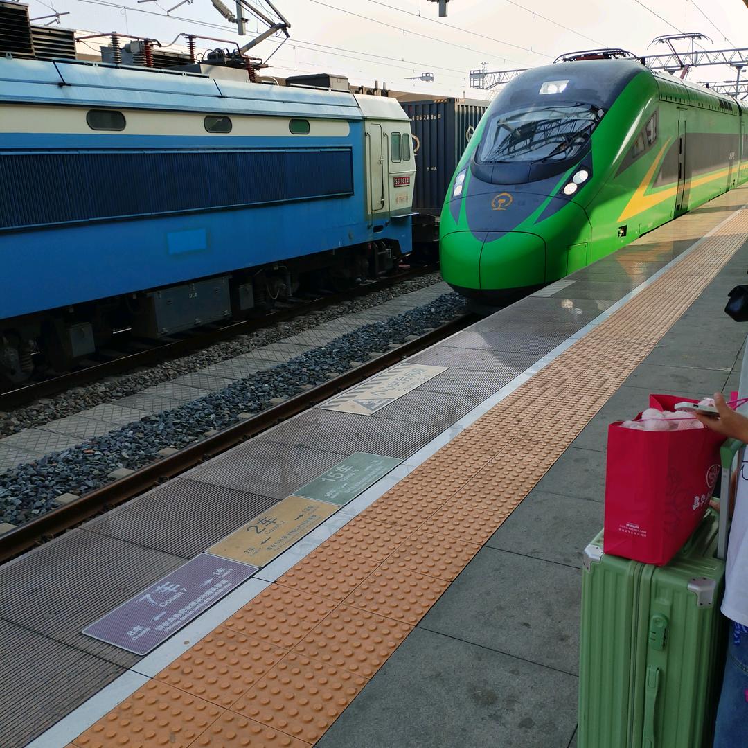981015