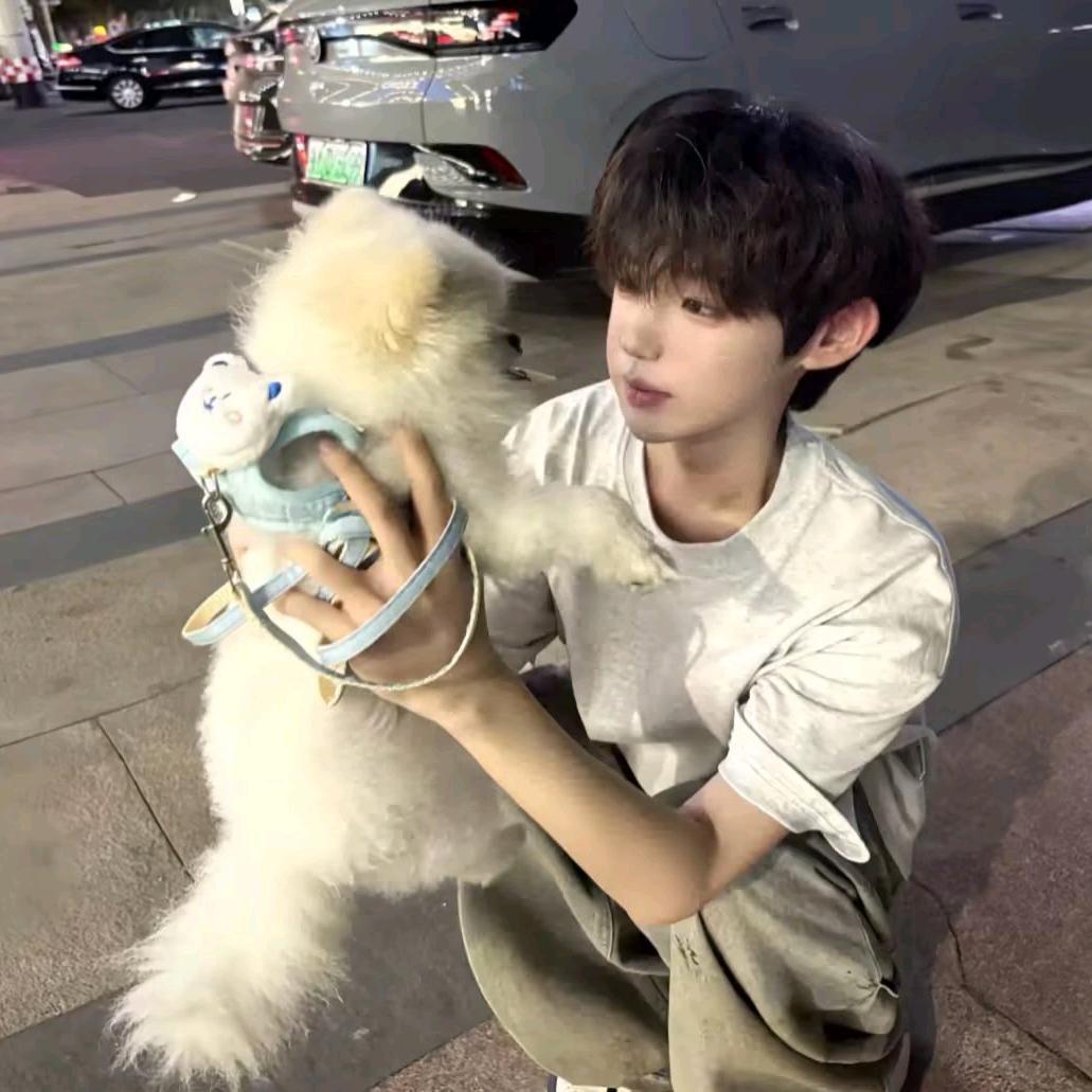 𝓛𝓾𝓬𝓴𝔂-齊