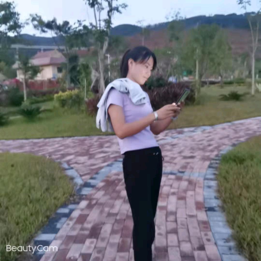 李艳