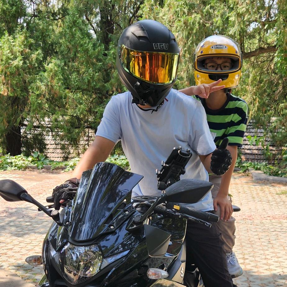王先生