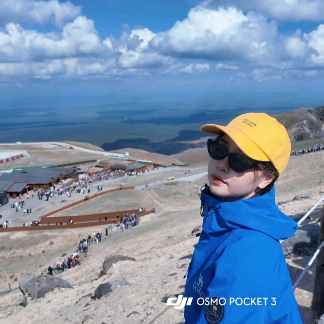 月亮上的垂耳兔