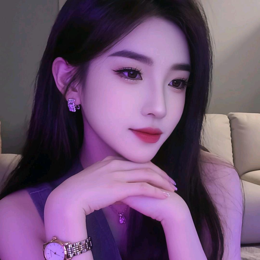 楼下卤味和我的破洞袜