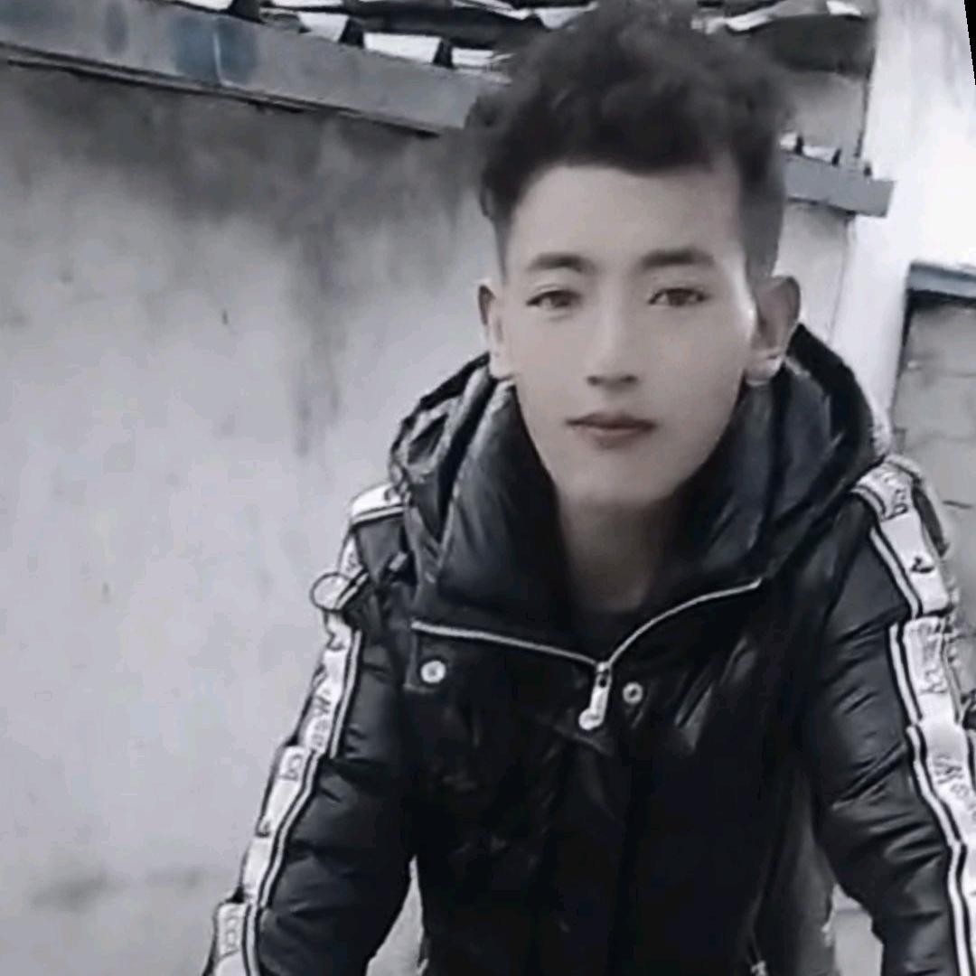 ꧁꫞꯭ཕུག་💛བསམ་ ꫞꧂