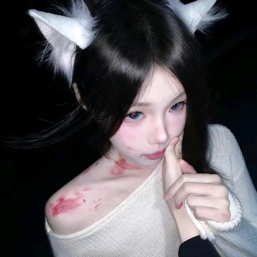洛