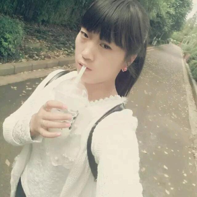 农村小妹《赚生活费》