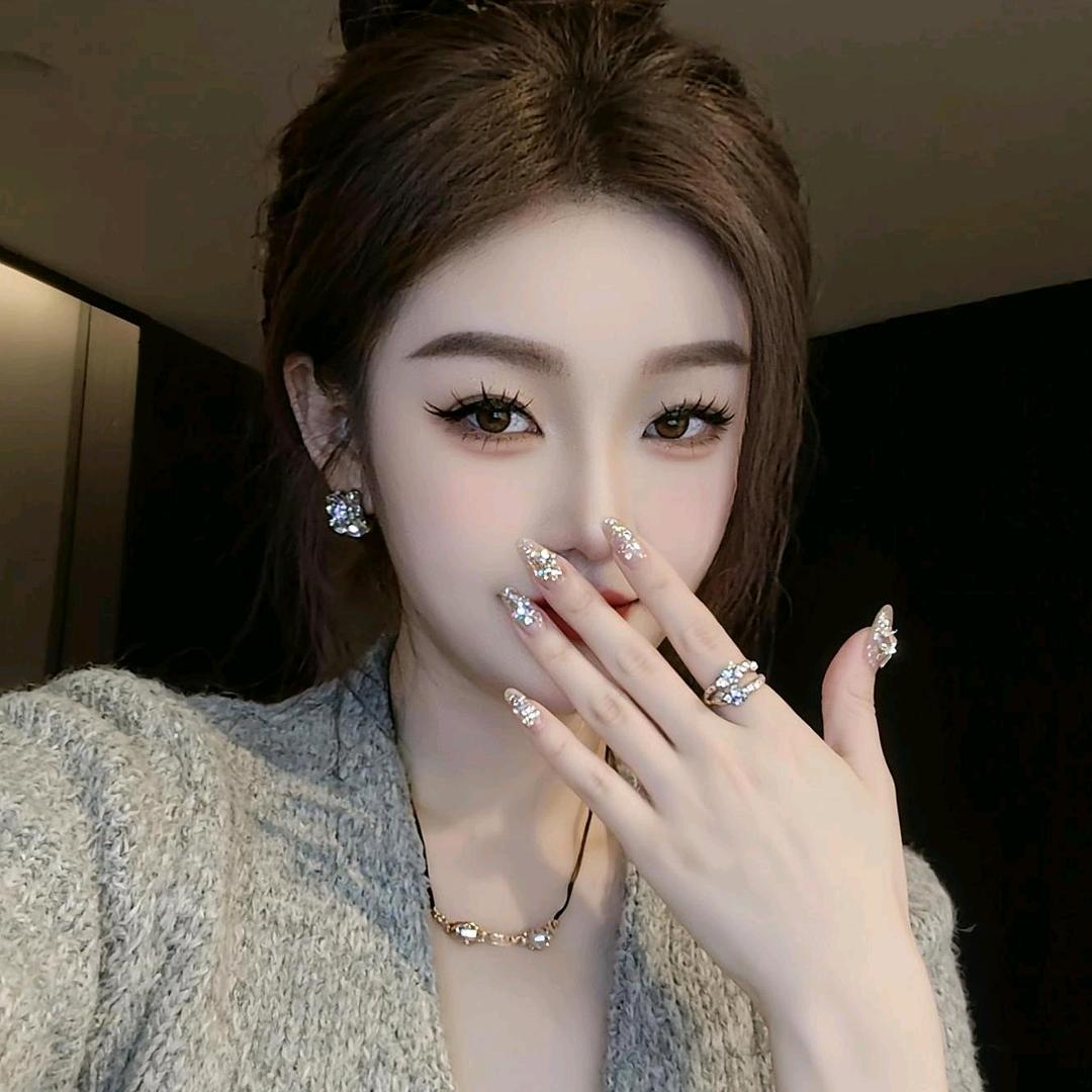 独一无二👉🌹🌹