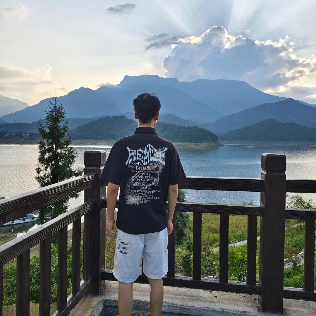 ￴￴￴ ￴￴ ￴￴    ￴