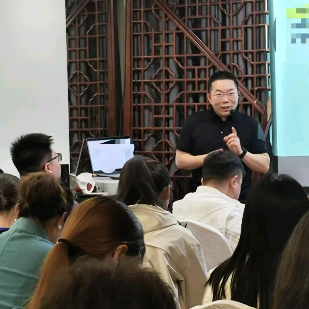 巴俊抓龍鳯筋总部