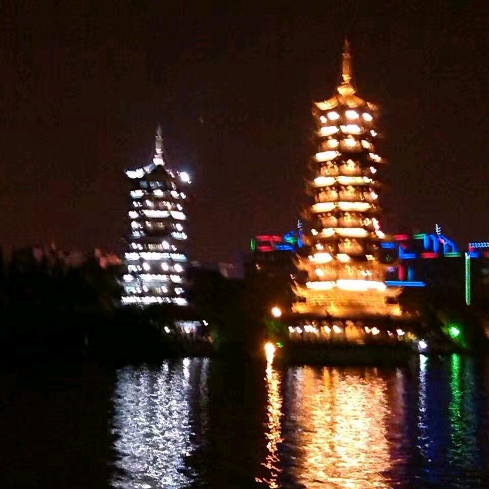悄漫雾