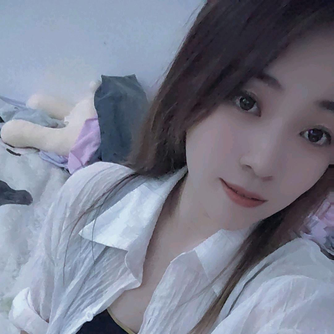 @小英吖💋