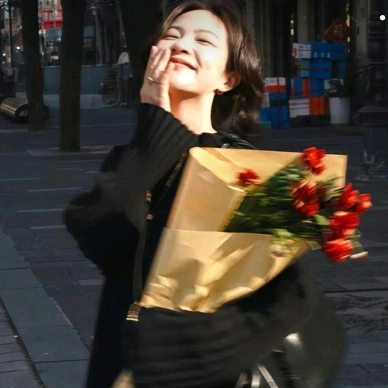 手捧仙女棒