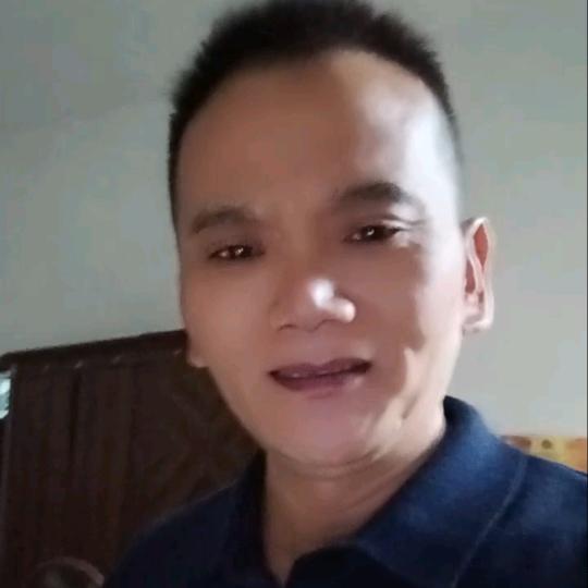 yWM，阳光，
