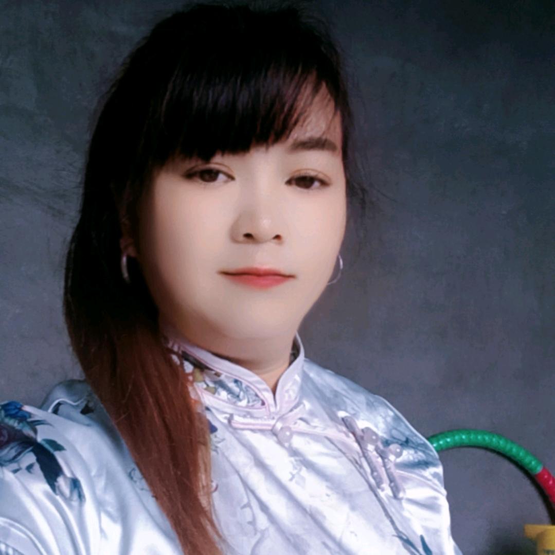 唐艳，