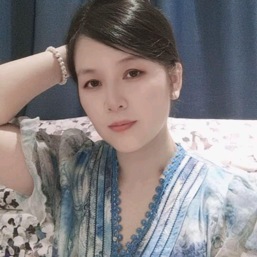 月姑娘⁷⁷⁷