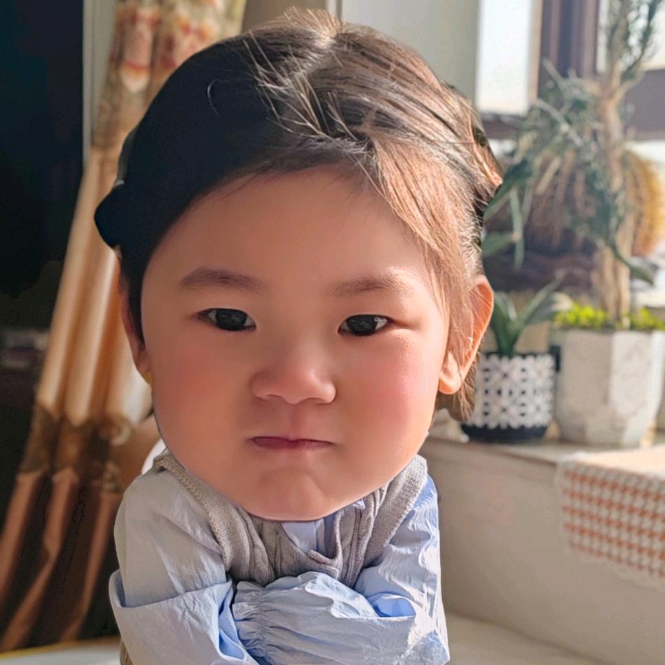 小葡萄很甜丫