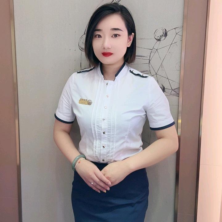 老庙黄金方元店——胡芳