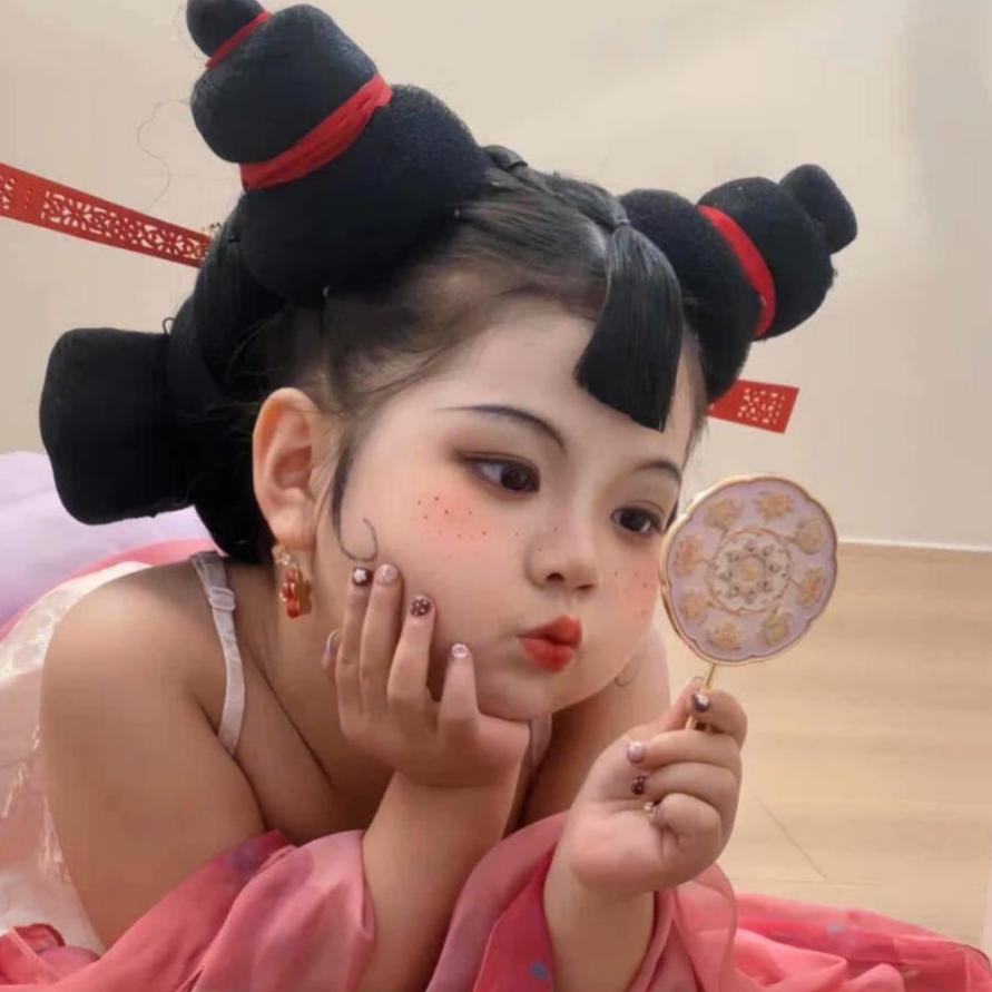 骑电驴的小仙女