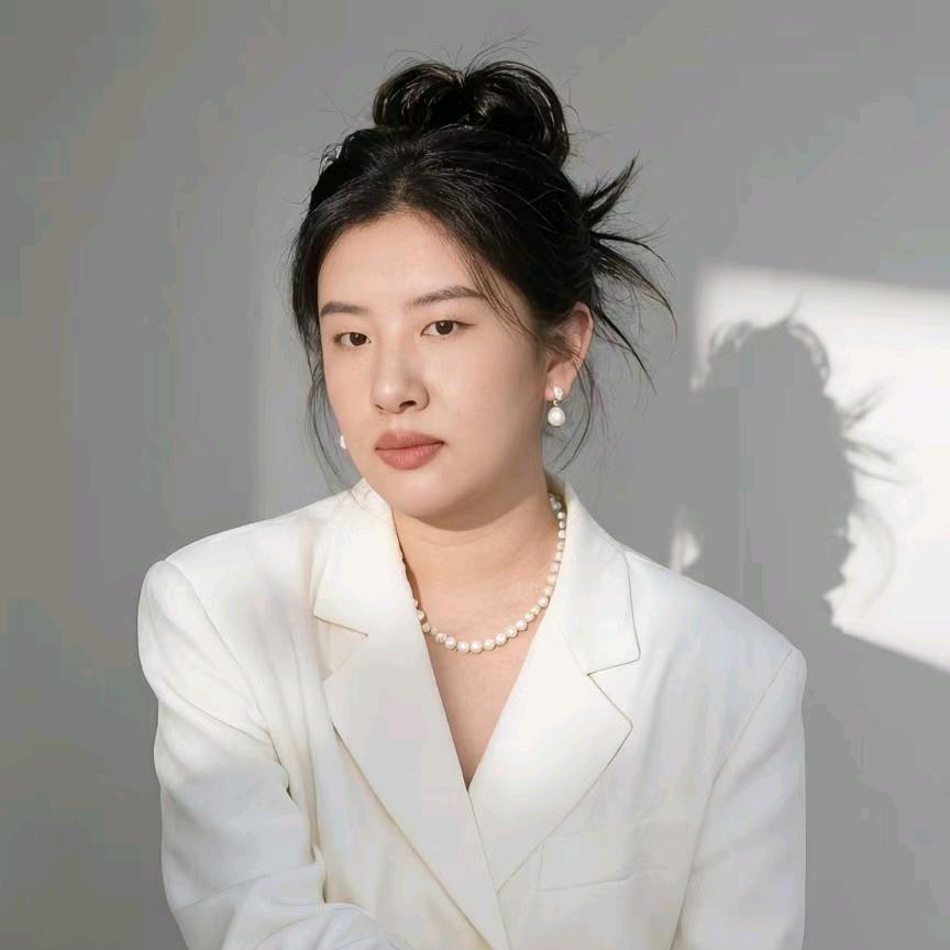 白衣天使云儿