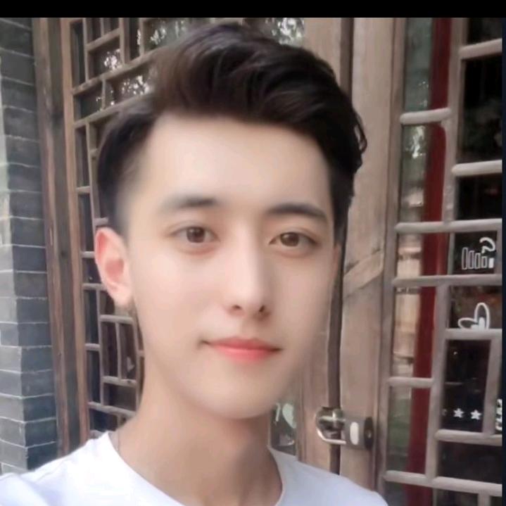 小哥