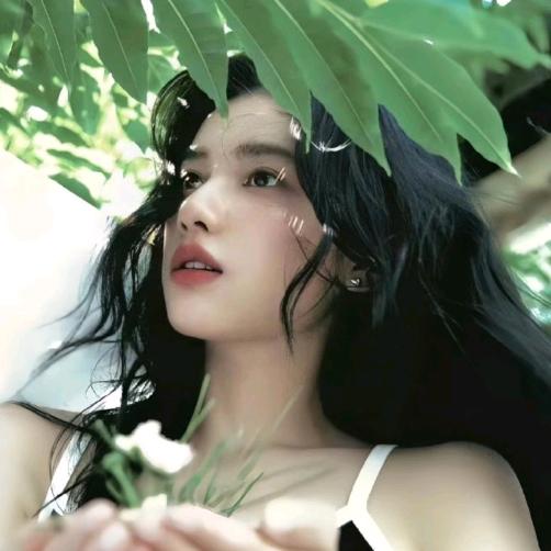 是你的月月吖～