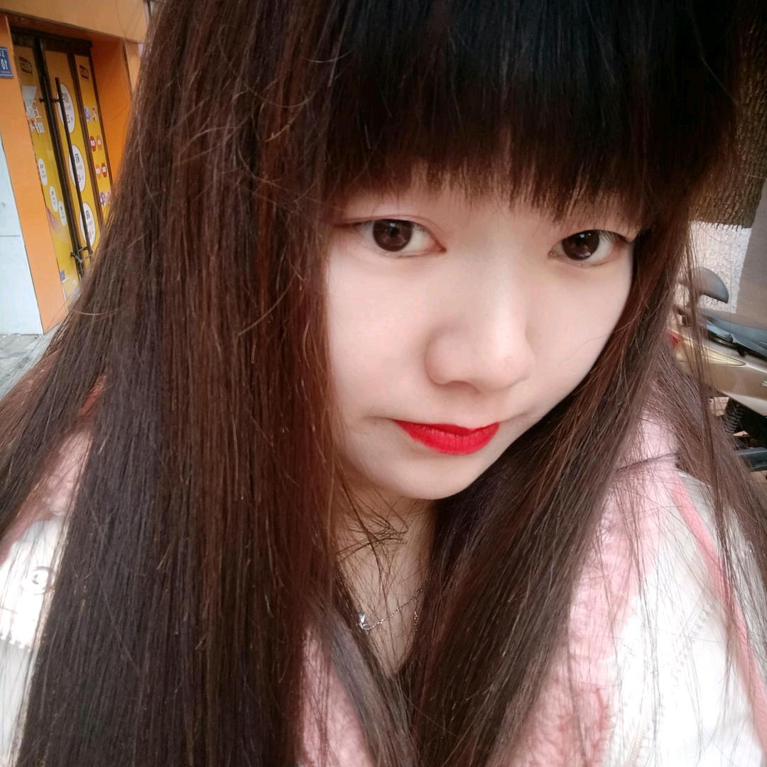爱笑的女孩