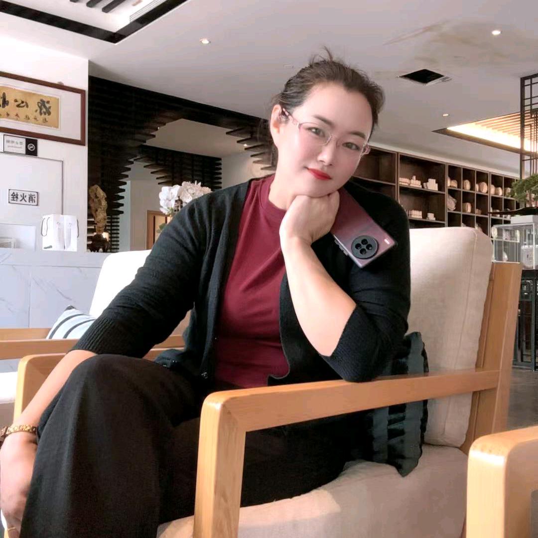 临沧曾三姐在文山带你做家政