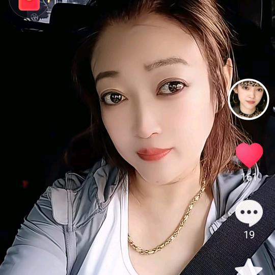 @啊华~吖